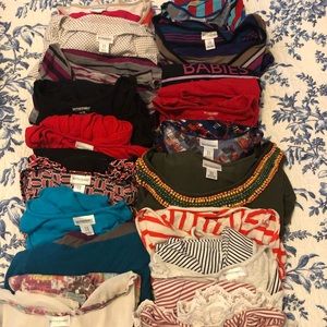Lot of Maternity Medium tops. Cross listed